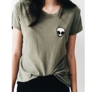 Brandy Melville - alien shirt